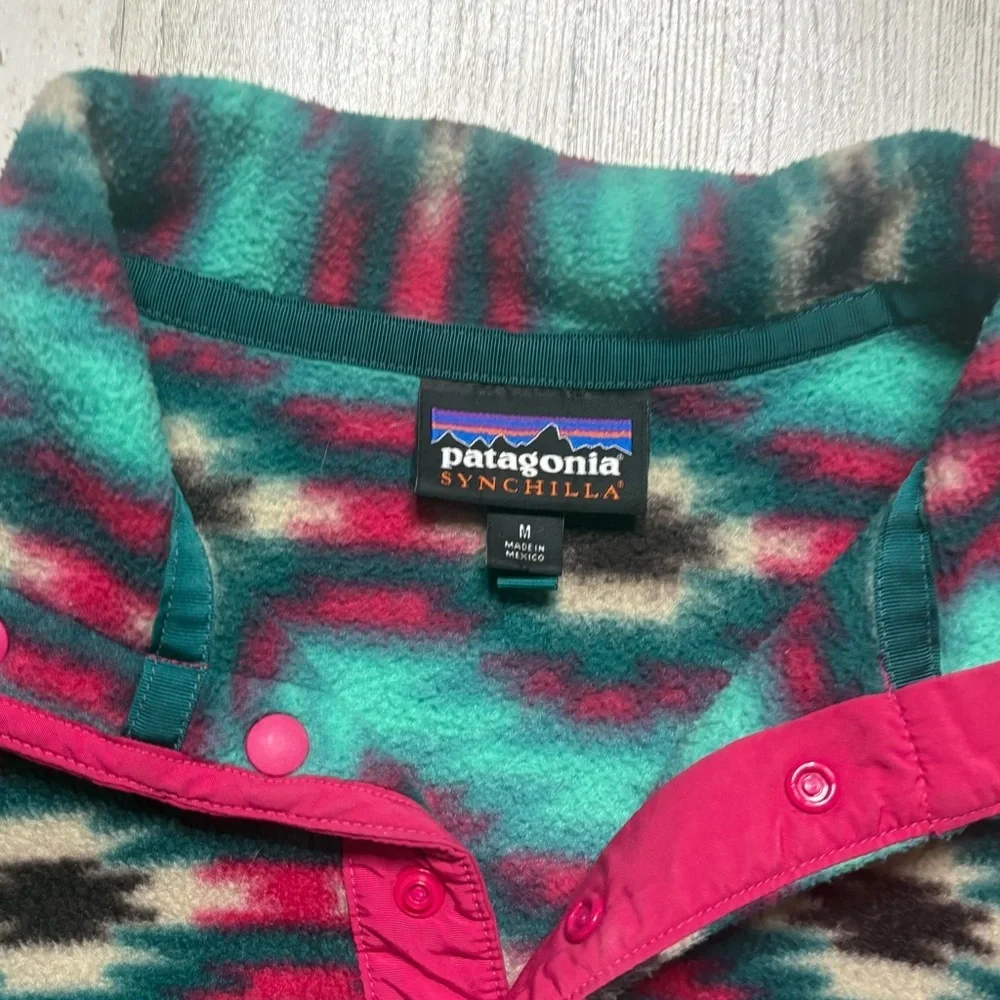 vibrant crewneck